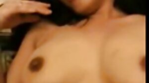 Une ado thaïlandaise se déshabille et masse le corps nu de ses clients film porno hd